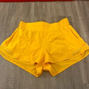 Lululemon Hotty Hot Shorts 2.5” high rise